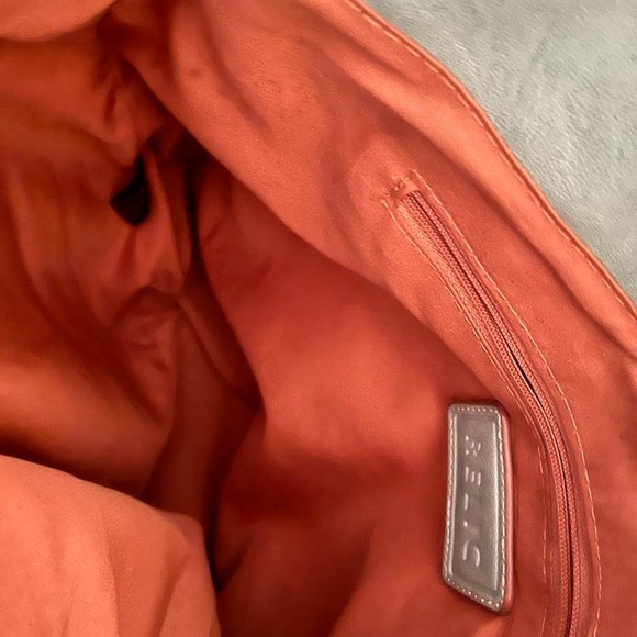 Large Relic shoulder tote in minty green with orange interior - Picture 5 of 5